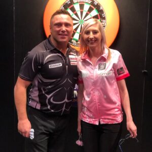 Fallon Sherrock Instagram - Had a fab night in Cheltenham on Friday with @modusdarts180 and @cheltenhamraces ❤️❤️