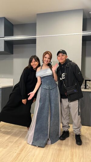 Fang Wu Instagram - 當下看到這個大怒神般的升降台真的是嚇到
但 @cclairekuoo 還是超級穩定的演完
一起唱了好多青春的回憶
好滿足

只是裝箱進出場的方式也太有趣🤣🤣

#郭靜 #喂你在幹嘛 #心牆 
#大怒神 #演唱會 #北流
#下一個天亮 #台北流行音樂中心