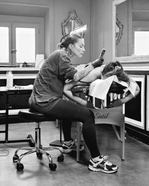 Fanny Maurer Instagram - Entre tatouage, maquillage et maison 💚🩷💚 
Un peu de la semaine dernière et un peu de cette semaine 😊
Ça se répète mais j’adore être chez moi 😅