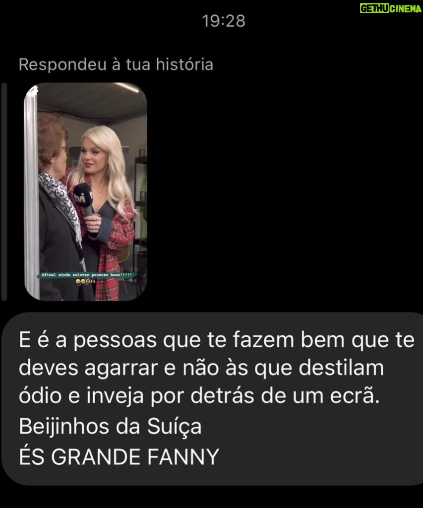 Fanny Rodrigues Instagram - A Odete, hoje não imagina o bem que me fez. O abraço dela carregou-me o coração. A alma e deu-me esperança. A Odete chegou hoje ao aeroporto de Lisboa às 8:30 (veio de Paris), alugou um carro e veio até Ansião, para me conhecer pessoalmente. Já o tinha tentado fazer antes, mas não conseguiu. (Eu acho é que Deus realmente sabe o que faz). Esteve comigo, abraçou-me e disse que me ama como se eu fosse filha dela. Entre outras palavras de conforto. Secou-me as lágrimas. Foi amparo, no meio da minha fragilidade. Esteve ali comigo. E foi embora porque tinha de voltar ao aeroporto, para regressar a Paris. Tudo no mesmo dia!!! Não existem palavras para descrever a Odete. O “esforço” que fez para me dar amor e colo. Nunca, mas nunca me esquecerei. O Amor. É isto! O amor, está refletido na Odete. E hoje, conseguiu fazer com que ele se refletisse em mim. A todas as “Odetes”, do País e do Mundo que espalham amor, o meu muito obrigada 🙏🏼🤍