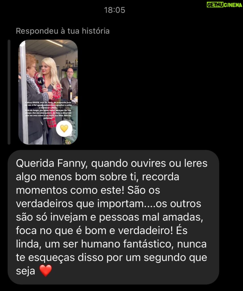 Fanny Rodrigues Instagram - A Odete, hoje não imagina o bem que me fez. O abraço dela carregou-me o coração. A alma e deu-me esperança. A Odete chegou hoje ao aeroporto de Lisboa às 8:30 (veio de Paris), alugou um carro e veio até Ansião, para me conhecer pessoalmente. Já o tinha tentado fazer antes, mas não conseguiu. (Eu acho é que Deus realmente sabe o que faz). Esteve comigo, abraçou-me e disse que me ama como se eu fosse filha dela. Entre outras palavras de conforto. Secou-me as lágrimas. Foi amparo, no meio da minha fragilidade. Esteve ali comigo. E foi embora porque tinha de voltar ao aeroporto, para regressar a Paris. Tudo no mesmo dia!!! Não existem palavras para descrever a Odete. O “esforço” que fez para me dar amor e colo. Nunca, mas nunca me esquecerei. O Amor. É isto! O amor, está refletido na Odete. E hoje, conseguiu fazer com que ele se refletisse em mim. A todas as “Odetes”, do País e do Mundo que espalham amor, o meu muito obrigada 🙏🏼🤍