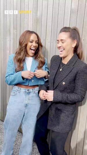 Fara Williams Instagram - Good friends can always tell the truth! 🗣️

#AlexScott #FaraWilliams #Football #Friends #WSL