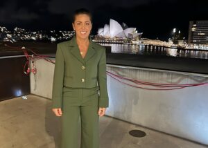 Fara Williams Instagram - 🇦🇺 

4 days in Sydney, what an unbelievable place! Pinching myself being out here to follow the @lionesses achieve greatness ❤️

Special thanks to @fifa for making it happen!