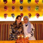 Farahdhiya Instagram - Thank you my darling girlfriends for taking me out last night to celebrate my belated birthday. Been so busy since raya,birthday hujung April,June baru dpt celebrate,better late than never 🥰 So good to gather the 5 of us again. Love u all ❤️