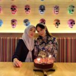 Farahdhiya Instagram - Thank you my darling girlfriends for taking me out last night to celebrate my belated birthday. Been so busy since raya,birthday hujung April,June baru dpt celebrate,better late than never 🥰 So good to gather the 5 of us again. Love u all ❤️