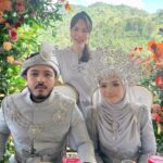 Farahdhiya Instagram - Beautiful wedding. Selamat pengantin baru buat @az.aleesa & Zain. Semoga saling sayang menyayangi & berbahagia hingga ke Jannah. Enjoy your new journey as husband & wife,pls take care of each other ❤️
