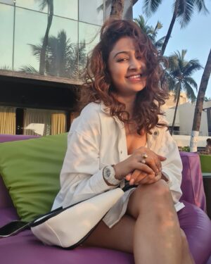 Farnaz Shetty Instagram - In the Moment 🌅
.
.
.
.
.
.
.
.
.
.
.
.
.
.
.
.
.
.
.
.
.
.
.
.
.
.
.
.
#sunset #moment #friends #life #beauty #surreal #pure #divine #protected #real #sublime #nature #horizon #sky #sun #earth #oneness