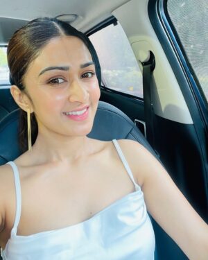 Farnaz Shetty Instagram - To the people in my life,
Who make me smile, support me and bring me joy 
A big big Thankyou 🤍🤍🤍
.
.
.
.
.
.
.
.
.
.
.
.
.
.
.
.
.
.
.
.
.
.
.
.
.
.
.
.
.
.
.
.
.
.
#thanking #blessed #godschild #godsfavourite #live #love #laugh #instagram #instadaily #skin #glow #bright #happy #surrea #positive #honest #divine #pure #vibe #tribe #joy