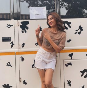 Farnaz Shetty Instagram - Team “Video Cam Scam “. 💖
.
.
.
.
.
.
.
.
.
.
.
.
.
#teamvcs #vcs #videocamscam #epicon #bluedrop #producer #actor #director #webseries #real #sextortion #sensitivesubject #voiceit #humanright #viralsong #viralpost instadaily #instaeveryday #instagood #web