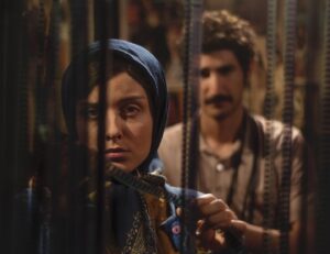 Fatemeh Masoudifar Instagram - .
زندگی به سبک ترلان و جلیل در دهه ی ۶۰ 🌝🌚
.
#فیلم #سینمایی #آپاراتچی 
.
عکاس @pouya.shahjahany