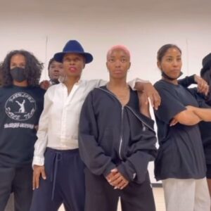 Fatima Robinson Instagram - A look into the creative process of The Color Purple. It takes a lot of going back to the drawing board, testing camera angles, making sure you constantly are moving the story forward in the best way possible.
I can’t wait for you to see this movie.
@thecolorpurple @wbpictures @blitzambassador