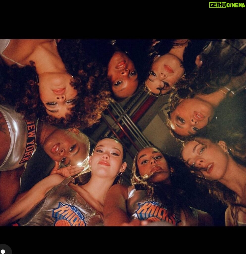 Fatima Robinson Instagram - I always have so much fun working with these ladies @knickscitydancers To watch them entertain every week is a joy. Excited for the future and what we got cookin!! 📸 @tesslomayer