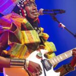 Fatoumata Diawara Instagram – Un excellent Dimanche à toutes et à tous. Quelques images de notre concert à  #olympia de Paris. Merci infiniment à tous pour ce moment magique passé ensemble! Loveeeee ❤️❤️❤️❤️🙏🏾! 

Crédit : #SiânPottok  design: #_nour_salam