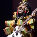 Fatoumata Diawara Instagram – Un excellent Dimanche à toutes et à tous. Quelques images de notre concert à  #olympia de Paris. Merci infiniment à tous pour ce moment magique passé ensemble! Loveeeee ❤️❤️❤️❤️🙏🏾! 

Crédit : #SiânPottok  design: #_nour_salam