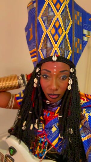 Fatoumata Diawara Instagram - The concert last night in Glasgow was incredible with an incredible audience! Thank you Lord and thank you Glasgow for that welcome 🙏🏾🇬🇧🎸❤️! We love you 💧🔥🎸! Bristol we are coming ✊🏾!Dising: @nour.salam.902819