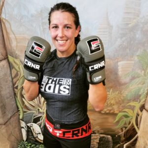 Felicia Spencer Instagram - Great night of training! Thanks for the gear as always @combatcrnr 👊🏼👊🏼
... ... ...
#nov13 #ufcfightnight #mma #feenom #orlandoathletes #ufc #fightcamp #canadiangirl #floridagirl #thejunglemma #wmma #negu #combatcorner #messyhairdontcare