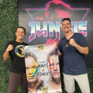 Felicia Spencer Instagram - A while ago @davidvanauken and I joked on the @fightbananasofficial podcast about how I never received a UFC250 POSTER (which I was on) and the UFC website was sold out of it, so I didn't own one. Soon after an anonymous fan of the show sent one to Dave and we finally met up so I could have it. Thanks for your generosity stranger, and thanks Dave for letting me take it!