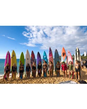 Felicity Palmateer Instagram - EDDIE INVITEE 2023/2024!! My biggest surfing achievement to date and the highest honour in surfing. Ever since I was little I’ve always dreamed of being invited to @theeddieaikau but it wasn’t a reality until last year when the women got to compete for the first time. 

The ceremony and blessing was so beautiful and to be a part of the paddle out was surreal. Sitting amongst waterman and women that I’ve idolised my whole life didn’t feel real. And to make history with my sis @lauraenever , being the first two Australian women to ever be invited makes it even sweeter. 

Feeling an a whole range of emotions but more than anything an immense sense of gratitude. Thank you to @haa_aikau and the Aikau Ohana. 

Photos @giulia.avilaa @traviskeahi_photos @jesseaphoto @haakeaulana 

#eddieaikau #eddieaikauinvitational