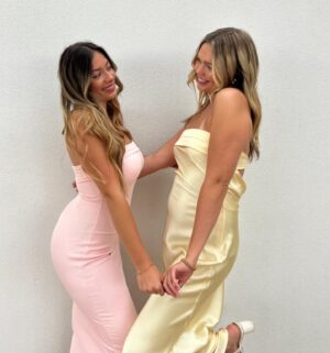 Felissa Rose Instagram - Happy 19th birthday, Bianca!!! You’re my amazing firstborn!!!! I love you beyond words and I’m so proud of you!!! Enjoy every moment and I hope all your dreams come true!!!♥️🎉🐞🦋🥳❤️🥰