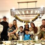 Fernanda Machado Instagram - Feliz, feliz ano novo! E o ano começou na maior diversão com a criançada! ✨✨✨ #felizanonovo #happynewyear #happyhappy #happy2023 #feliz2023