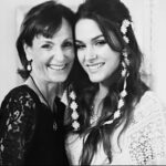 Fernanda Machado Instagram - Mais uma ano sem ela… É difícil de acreditar que já se passaram 6 anos sem a presença física dela. E parece que a saudade só aumenta, a saudade da risada contagiante que ela tinha, do abraço aconchegante, das nossas caminhadas juntas… E parece que a vontade só aumenta, de ver ela toda orgulhosa, vibrando com o sucesso do meu marido, de ter ela nas apresentações da escola dos nossos meninos, de ver ela brincando na praia com eles, ela amaria tanto ver eles crescendo… 💔❤️‍🩹 Mas há 6 anos fomos obrigados a desacelerar, fechar os olhos, respirar fundo e sentir ela entre nós de uma maneira diferente, nos nossos momentos especiais e difíceis, na natureza que nos rodeia, nos nossos corações, porque o nosso amor e a nossa conexão nunca acaba. We love you and miss you FoRever Becky! 💙🤍 #weloveRebeccaRiskin #eternallove #montecitostrong #amoreterno #saudadeinfinita
