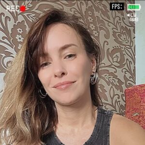 Fernanda Nobre Instagram - Pensando aqui: Vamos combinar que há muito mais camadas da razão do chá revelação ter se tornado uma moda recente do que escolher qual será o enxoval do bebê.