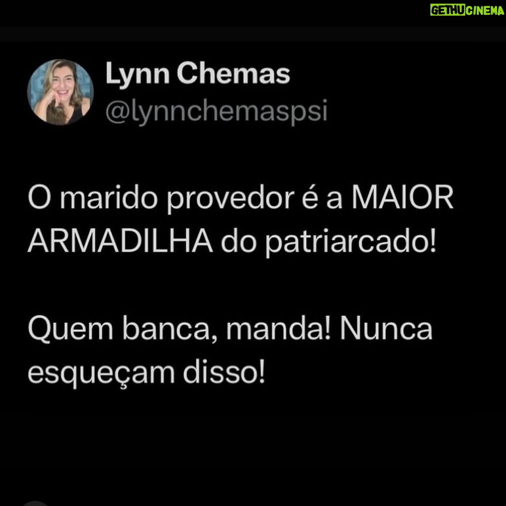 Fernanda Nobre Instagram - Pensando aqui: não acho possível que essas mulheres tenham consciência da armadilha cruel e violenta que estão se metendo. Que moda é essa??