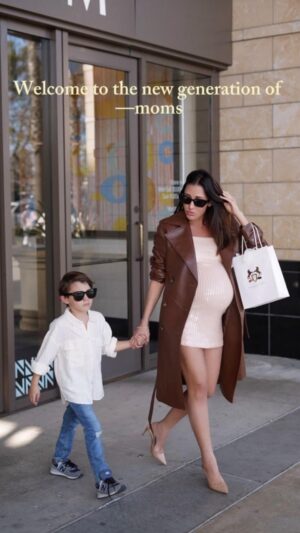 Fernanda Romero Instagram - Welcome to the new generation of moms who prioritize themselves. They understand their own value and happiness, while also caring for their family and children. They are girl bosses who thrive, dream, and set an inspiring example for others. Happy Woman’s Day 💜

⁣
.⁣
.⁣
.⁣
.⁣
.⁣
#babyboy #babybump #babygirl #bossbabe #entrepreneurlife #fashionstyle #femaleentrepreneur #girlboss #girlbosslife #momlife #moms #momsbelike #momsofinstagram #fernandaromero #momstyle #motherhood #parenting #pregnant #pregnantmama #pregnantphoto #pregnantstyle #style #styleblogger #stylefashion #stylegoals #styleinspiration #styleinspo #styleoftheday #womenempowerment #womeninbusiness