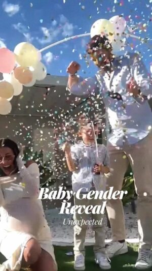Fernanda Romero Instagram - Omg this was so FUN!! Thank you so much for everyone who came and share with us this very special moment. Your faces and reactions are the best!! We LOVE YOU

⁣
.⁣
.⁣
.⁣
.⁣
.⁣
#announcement #announcements #artoftheday #arts #coverreveal #fun #funcional #funnyaf #funnyjokes #funnymemes #funnypictures #funnyvideos #funnyvids #funtimes #genderrevealparty #genderreveal #funnygendeereveal #memesdaily #oscars #oscarwinners  #reveal #fernandaromero #fun #fyp #undergroundartist #peerspace