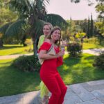 Fernanda Serrano Instagram - Hoje foi o dia da família! Mas não é todos os nossos dias? Deveria ser! Parabéns à família tão preciosa e linda que construímos todos juntos! O meu maior tesouro são vocês… filhos, pais, primas, tios, amigos do meu coração que já são família! A todos nós… Obrigada! Sempre juntos! #family ❤️