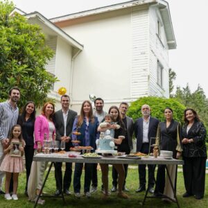 Feyza Sevil Güngör Instagram - Sigmiyor hicbir sey♥️
Ailem oldunuz,hic bilmedigim seyler hissettirdiniz,cok sey ogrettiniz,cok baska bir sey oldunuz🐿️her sey icin asiri♥️

@aldatmakdizi 
@timsandb 
@muratsaracoglu 
@evrenkarabyk