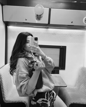 Feyza Sevil Güngör Instagram - alakasiz