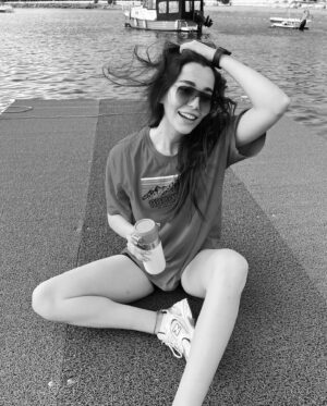 Feyza Sevil Güngör Instagram - r e p o