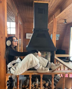 Feyza Sevil Güngör Instagram - galoş♥️
