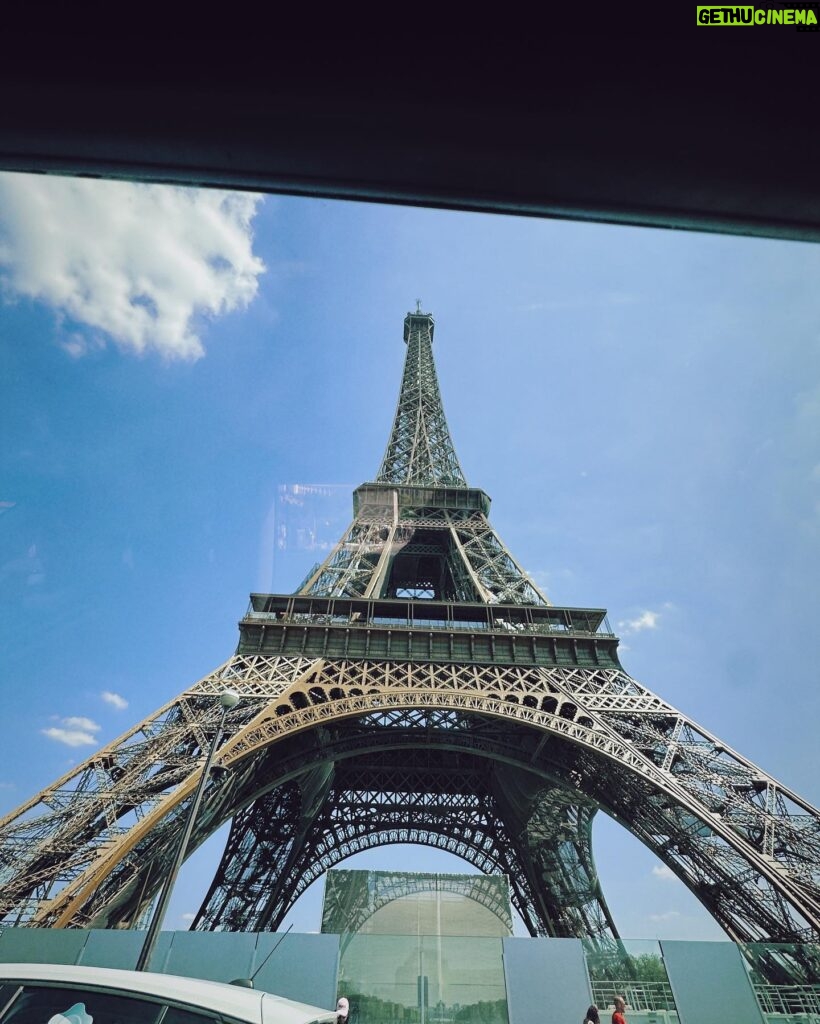 Fiammetta Cicogna Instagram - Parisian quick quick avventura🍊