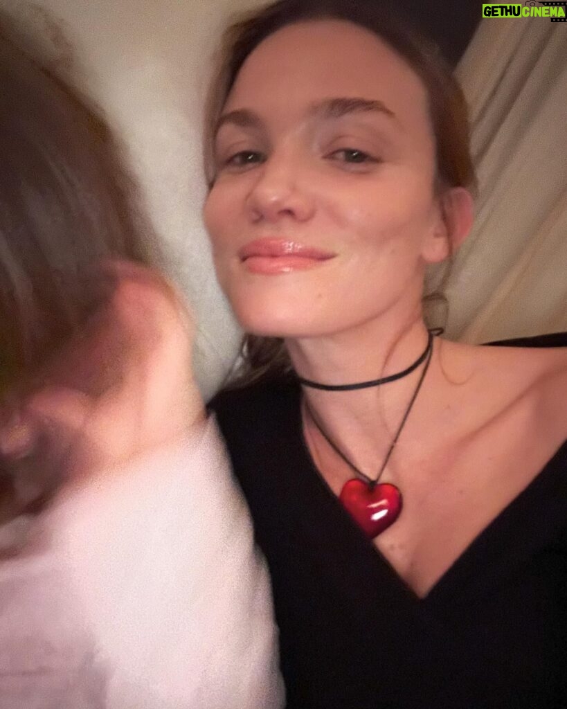 Fiammetta Cicogna Instagram - Love day and night🖤❤️