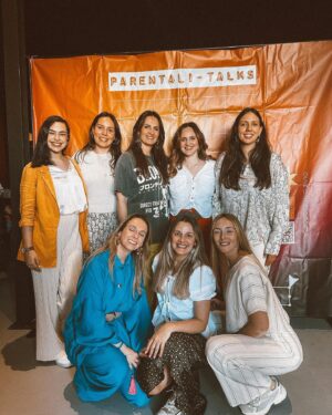 Filipa Maló Franco Instagram - Que dia tão bom a conversarmos sobre amor, parentalidade e educação 🤍. Porque a mudança, em prol de infâncias mais felizes, começa em nós enquanto pais.

Obrigada pelo convite @parentali_talks