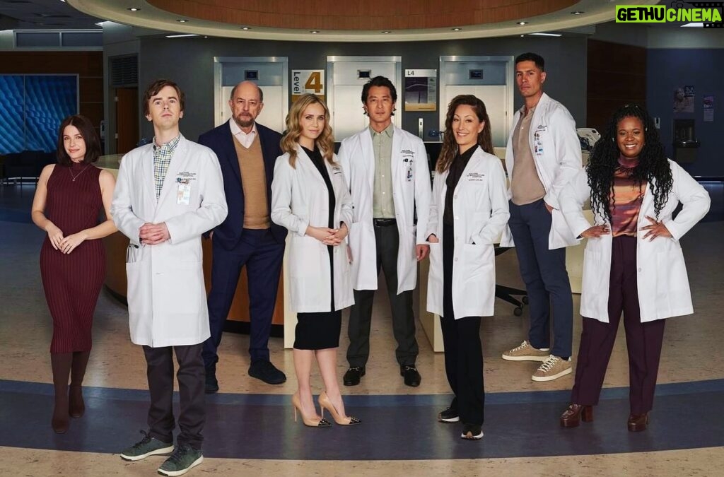 Fiona Gubelmann Instagram - I can’t believe we only have 3 days left of filming 😭 I love my good doctor family and feel so grateful for everything 🩷 @thegooddoctorabc #thegooddoctor 📸 @jeffweddell