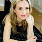 Fiona Gubelmann Instagram - A few months ago I bought the @higherdose Infrared Sauna blanket and was blown away by its restorative effects. My post workout recovery was reduced by 30-50%. So I decided to the Higher Dose Infrared PEMF Mat and Redlight Face & Neck Masks, and I couldn’t be happier with them. I’ve had insomnia for most of my life and the mat has helped tremendously with it. To be honest, I was skeptical it would work, but I’m so glad I tried it. What’s amazing about the mat is there are multiple PEMF levels for various desired energy states. I’ve replaced my mid day coffee with using the mat at Level 4 (Beta Brain Waves) and I fall asleep within minutes after using Level 1 (Delta Brain Waves). I’ve noticed a reduction in redness from the masks and I like that I can read while using them. #higherdose #infrared #infraredsauna #pemf #insomnia #biohacking #health #healthylifestyle