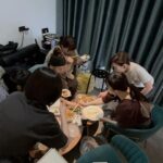 Fish Leong Instagram - 那天在確認完 【 公主切 】 髮型後 大家就開心的吃了一頓飯 空氣中都是秒數滴答倒數的聲音 直到上台前的那一秒巨幕升起 - 這群精靈加上現場控台上，台底下的每位王子和皇后，以及在觀眾席會發光的靈魂家族們 ，就開了一場盛大的舞會🍭直到現在還沒醒來 🎂 🥂🍰🧁🎂🍿🍭🍾