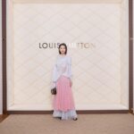 Fish Liew Instagram - 每每都被 @louisvuitton 精緻的高級家品給折服 橫跨三世紀，以旅行起家的LV 把傢俱的奢靡品味帶到旅途上 我個人最喜歡的是摺疊床旅行箱(Bed Trunk） 打開後是一張移動床組。 遷徙到天涯海角都可以睡在自己熟悉的床組上，多浪漫。 #LVSavoirRever #LVHongKong @louisvuitton