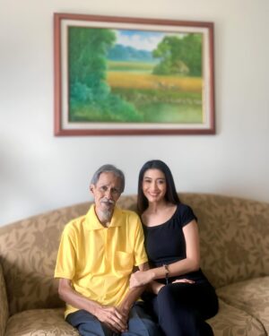 Fitrie Rachmadhina Instagram - Happy birthday, paps. Sing penting sehat sehat sehat 🤍. Di banyakin lagi sabarnya 😋😚