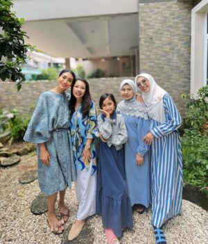 Fitrie Rachmadhina Instagram - RAYA DAY 1 🤍