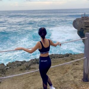 Fitrie Rachmadhina Instagram - Slow morning like these; long walks, slow running, listening to the waves, feed the bird, smile to the universe, & meditate. 

#nusalembongan