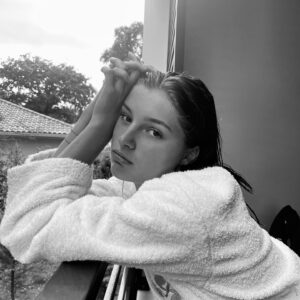 Flavie Delangle Instagram - 🤪
