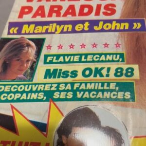 Flavie Flament Instagram - Et puis, un jour, quand la guerre n’est plus déclarée, qu’elle a été menée, quand la vie est plus douce, que le chagrin ne fait plus de bruit… se pencher sur le passé. 
Et comprendre qu’il y a là, oui, là où l’on ne voulait plus aller, il y a là, aussi, une forme de lumière dans le chaos. Car il est des gardiens du souvenir, et qu’on les remercie. Tout ira bien. Toujours🙏❤️