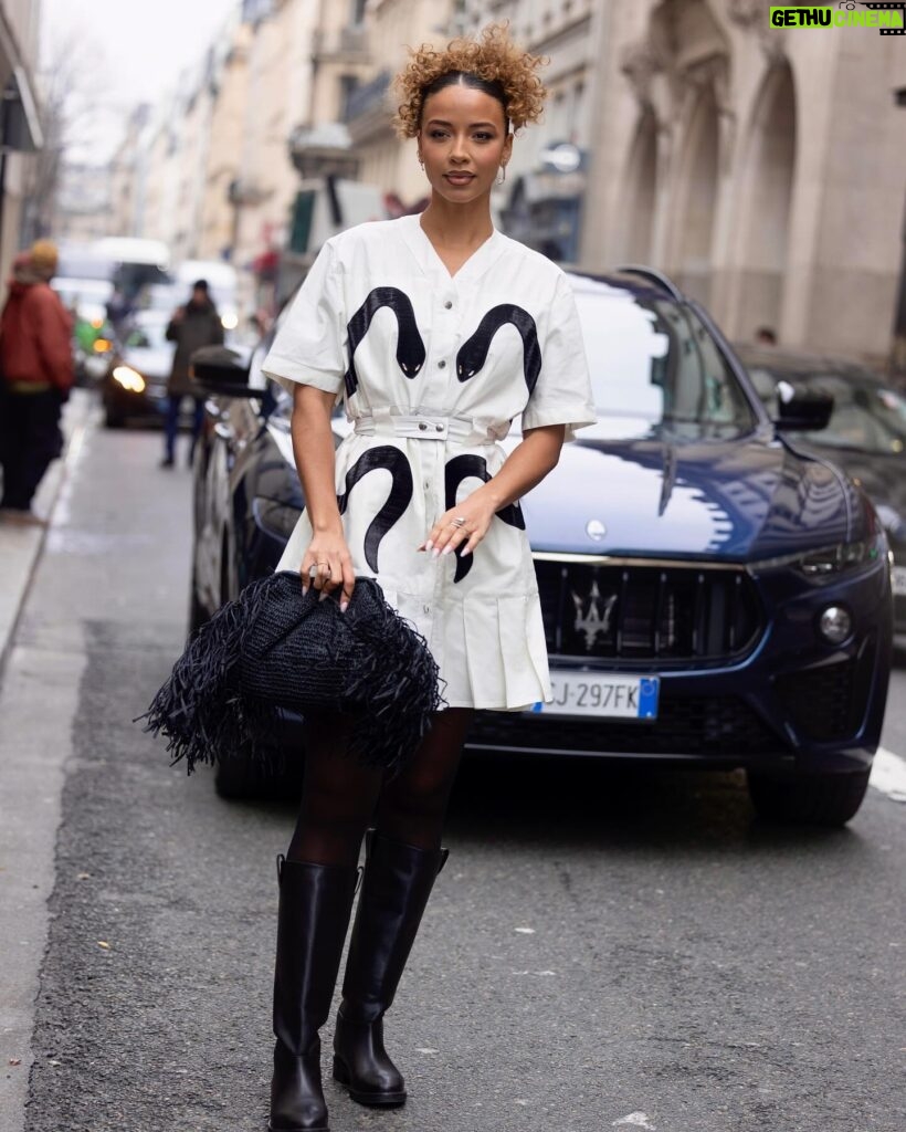 Flora Coquerel Instagram - Paris fashion week with @maseratifrance_officiel 🥹✨ Photos 1 à 3 @claireguillon Collaboration commerciale