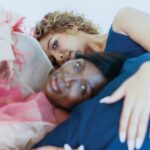 Flora Coquerel Instagram - En couverture, @floracoquerel et sa mère Sephi Coquerel nous partagent une histoire touchante de succès, de solidarité et d’engagement humanitaire. Dans cette interview qu’elles nous ont accordée, mère et fille ont dévoilé les coulisses de leur parcours et leur investissement pour améliorer la vie des autres, notamment à travers leur association @associationkelina au Bénin. Photographe @baronzinsou Styliste @steve_anondo Maquillage @michellefanfant @yslbeauty Skincare @erborian Coiffure @salowigs Assistantes @naissssouuuu @jannarzg @tiwel_ @wence.tower Flora porte un total look @viviennewestwood Sophie porte une robe @hm Studio et un collier @theofficialpandora #BARBESMAGAZINE