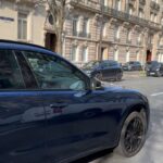 Flora Coquerel Instagram - Paris fashion week with @maseratifrance_officiel 🥹✨ Photos 1 à 3 @claireguillon Collaboration commerciale