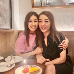 Florence Kwok Instagram - 有些人你總會見
有些人你總會想念
Thank you for arranging the dinner my dear
外面的世界等着你
加油💪
#lifeisbetterwithfriends 
#seeusoon ❤️